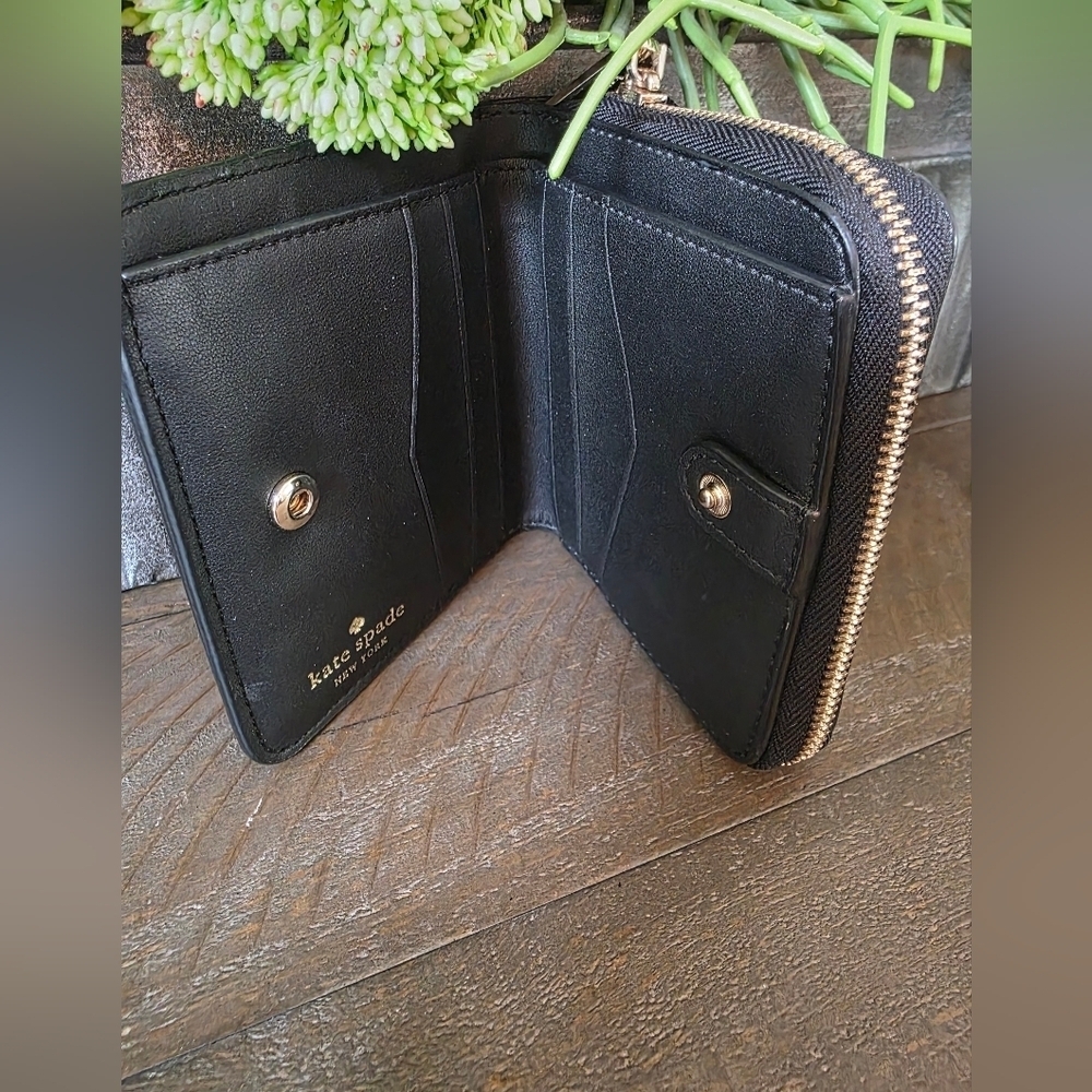 Kate Spade Smooth Black Leather Tote With Small Zip Around Bi Fold Wallet - Picture 16 of 16
